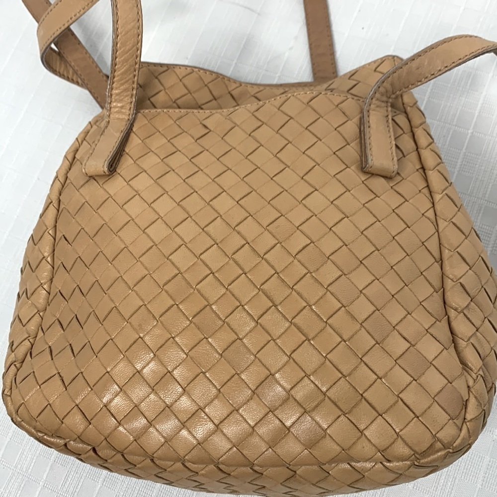Bottega Veneta Intrecciato woven bag - Picture 7 of 14